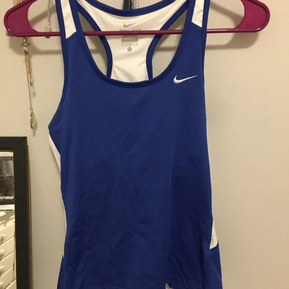nike tank